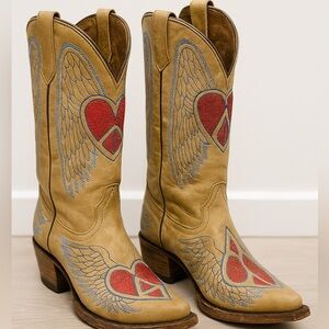 Corral Heart & Wings Cowgirl Boots – NWOT, Orig $200+
